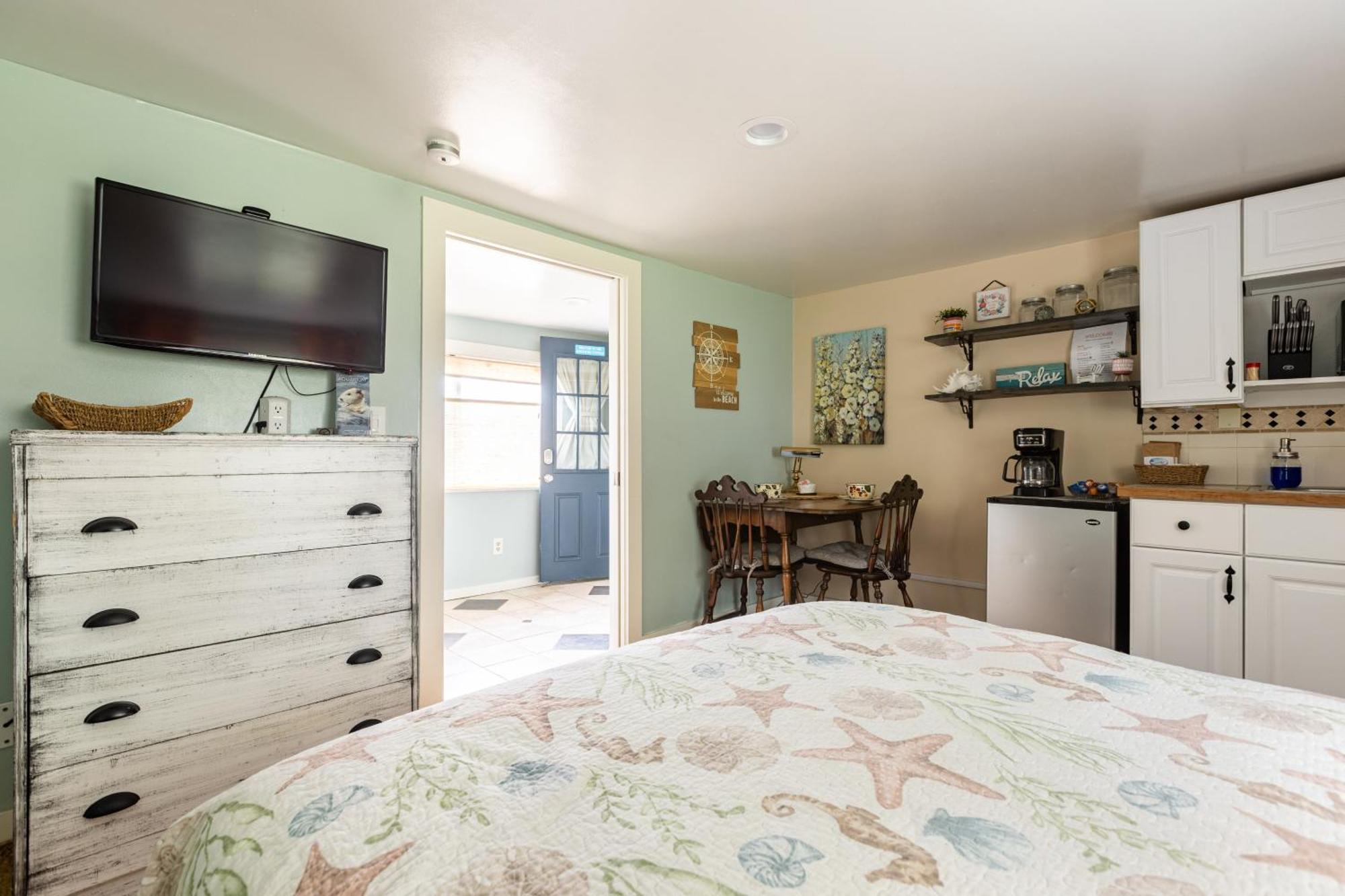 Enchanted Cottages By The Sea Seaview Room photo